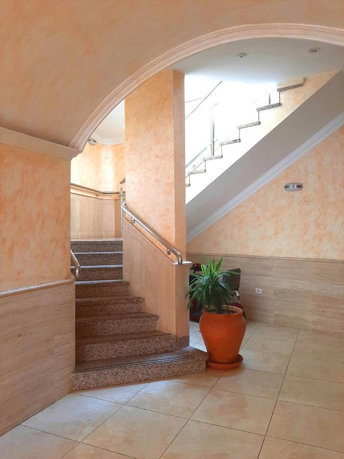 Perfectly Located Apartment With Pool プラヤ・デ・ラス・アメリカス エクステリア 写真